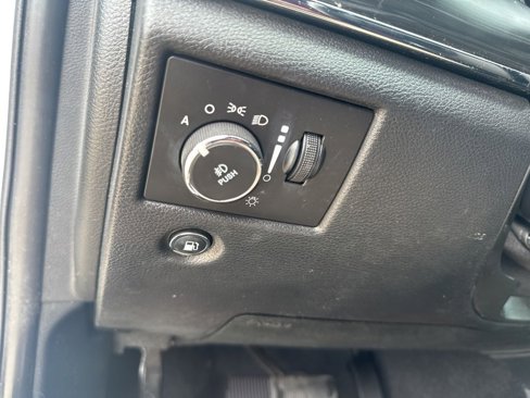 Used 2020 Jeep Grand Cherokee Limited image 26