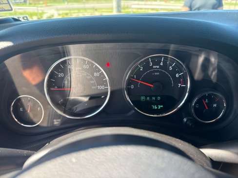 Used 2015 Jeep Wrangler Unlimited Sahara w/ Max Tow Package image 17