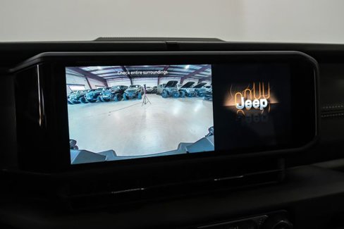 Used 2025 Jeep Gladiator Sport image 57