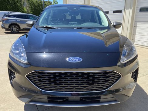 Used 2022 Ford Escape SE image 3
