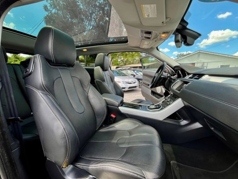Used 2012 Land Rover Range Rover Evoque Dynamic image 9