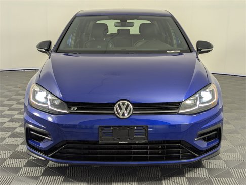 Used 2018 Volkswagen Golf R 4-Door image 10