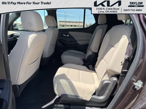 Used 2022 Chevrolet Traverse LT image 11