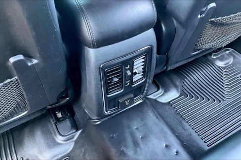Used 2019 Jeep Grand Cherokee Altitude image 25