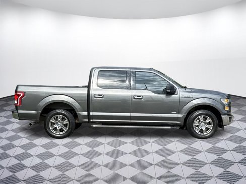 Used 2016 Ford F150 XLT w/ Equipment Group 301A Mid image 8