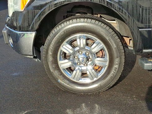 Used 2011 Ford F150 Lariat w/ Lariat Chrome Pkg image 9
