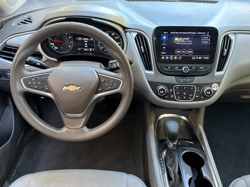 Used 2023 Chevrolet Malibu LT image 16