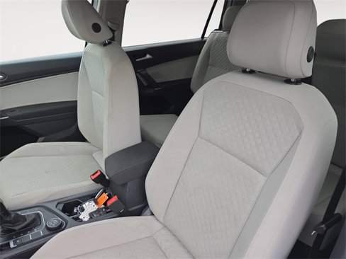 Used 2020 Volkswagen Tiguan S w/ 3rd Row Seat Package image 11
