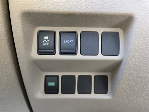 Used 2015 Nissan Rogue S image 18