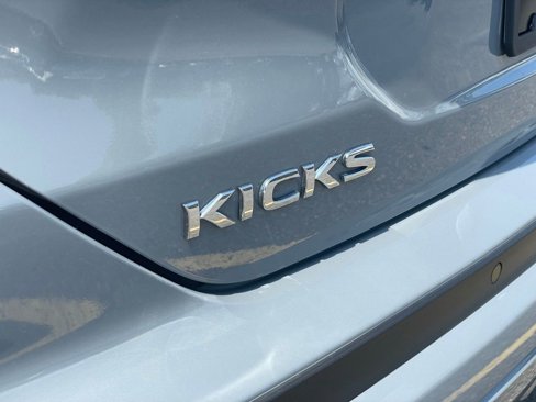 Certified 2023 Nissan Kicks SV image 31