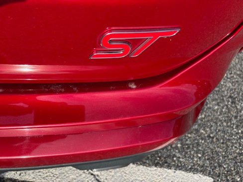Used 2021 Ford Edge ST image 7