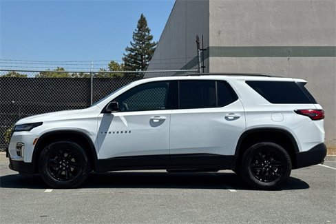 Used 2022 Chevrolet Traverse LS w/ Midnight/Sport Edition image 7