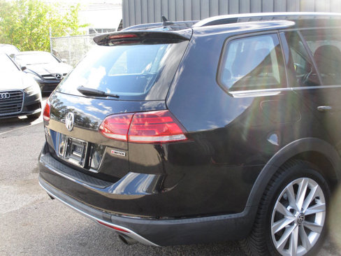 Used 2019 Volkswagen Golf Alltrack S image 46
