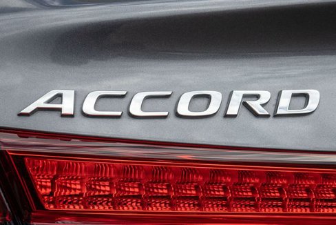 Used 2020 Honda Accord Hybrid image 5