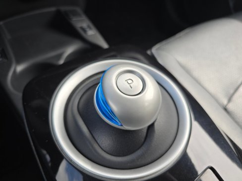 Used 2013 Nissan Leaf SL w/ Premium Pkg image 30