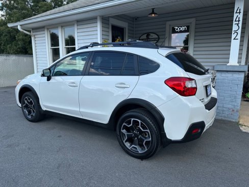 Used 2017 Subaru Crosstrek 2.0i Premium w/ Popular Package #2 image 2