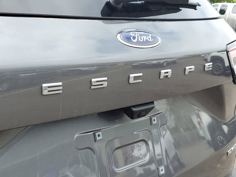 Used 2022 Ford Escape SEL w/ Technology Package image 6