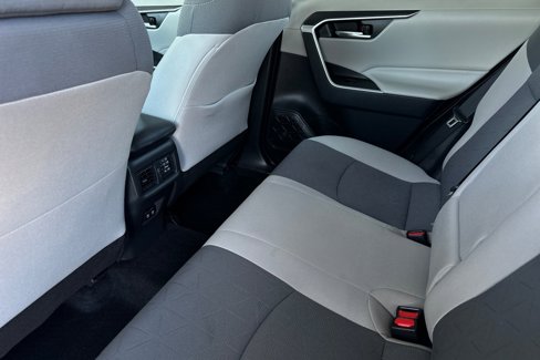 Used 2019 Toyota RAV4 XLE image 14