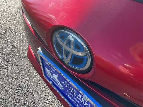 Used 2016 Toyota Prius Three image 13