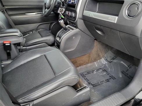 Used 2014 Jeep Compass Latitude image 23