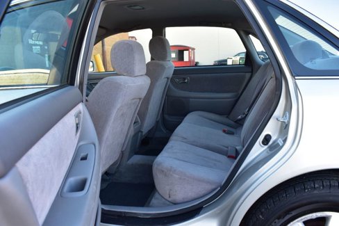 Used 2000 Toyota Avalon XL image 16