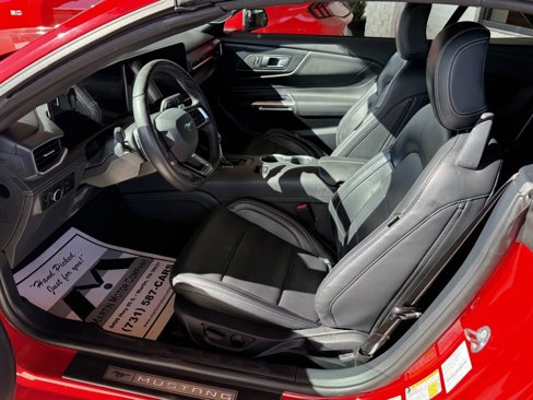 Used 2024 Ford Mustang GT Premium image 8