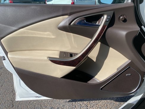 Used 2015 Buick Verano Leather image 31