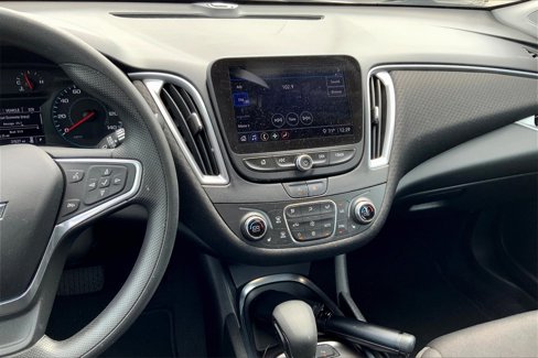 Used 2022 Chevrolet Malibu LT image 7