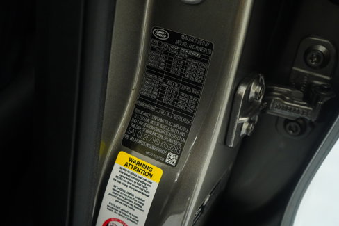 Used 2025 Land Rover Discovery Sport Dynamic SE image 59