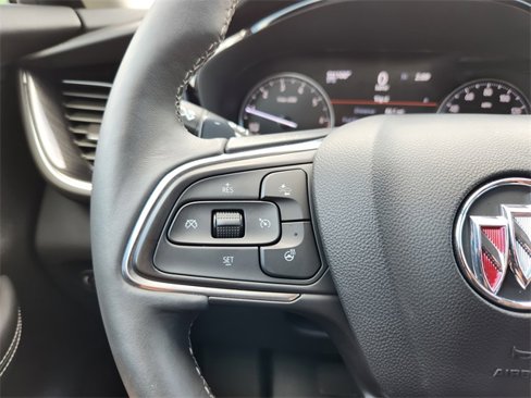 Used 2023 Buick Envision Essence image 21