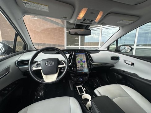 Used 2018 Toyota Prius Four image 32