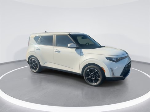 New 2025 Kia Soul EX image 2
