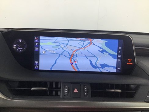 Used 2019 Lexus ES 350 Luxury image 16
