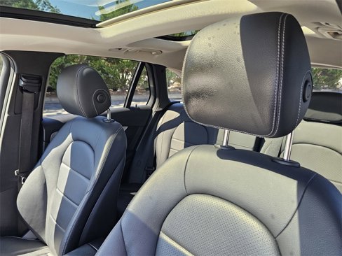 Used 2019 Mercedes-Benz GLC 300 image 16