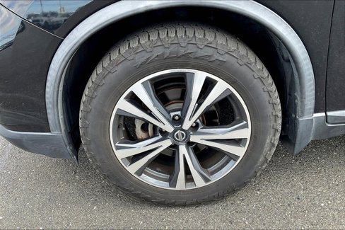 Used 2017 Nissan Rogue SL image 30