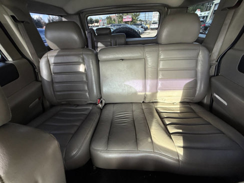Used 2003 HUMMER H2 w/ Preferred Equipment Group image 33