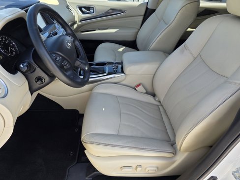 Used 2019 INFINITI QX60 Luxe w/ Essential Package image 12