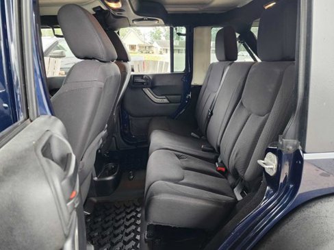Used 2013 Jeep Wrangler Unlimited Sport image 15