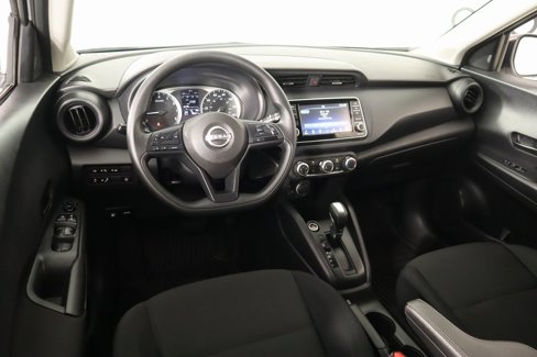 Used 2024 Nissan Kicks S image 2