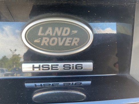 Used 2017 Land Rover Discovery HSE image 15
