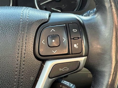 Used 2015 Toyota Highlander Limited Platinum image 19