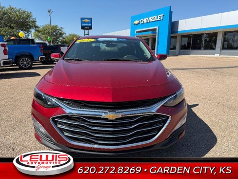 Used 2024 Chevrolet Malibu LT image 3