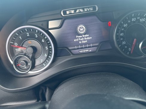 Used 2019 RAM 1500 Big Horn image 4
