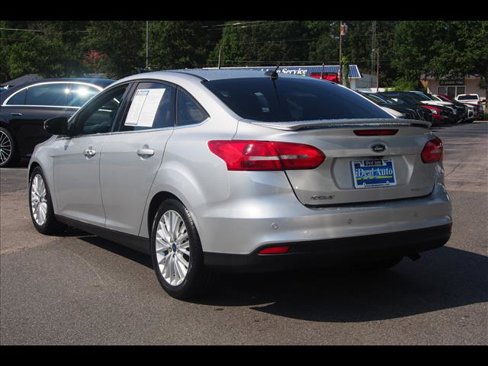 Used 2018 Ford Focus Titanium image 3