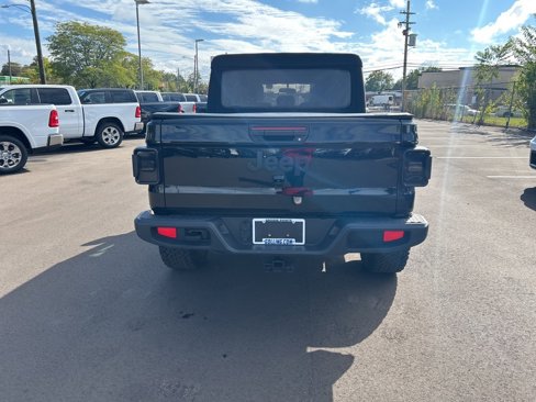 Used 2022 Jeep Gladiator Sport image 6