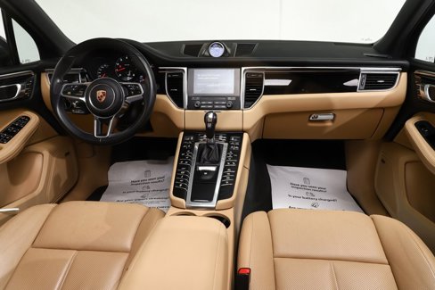 Used 2018 Porsche Macan image 8