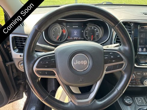 Used 2019 Jeep Cherokee Limited image 11