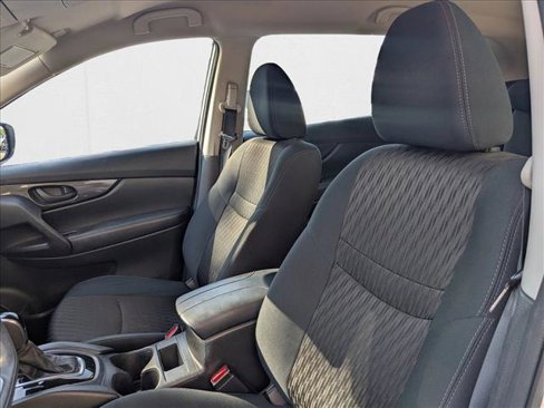 Used 2019 Nissan Rogue S image 13
