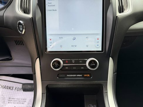 Used 2023 Ford Edge SE w/ Black Appearance Package image 26
