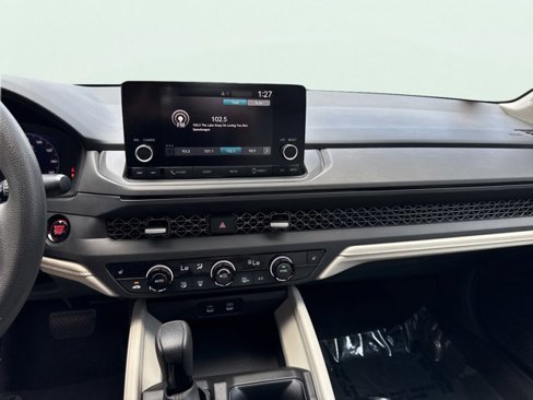 Certified 2023 Honda Accord EX image 12